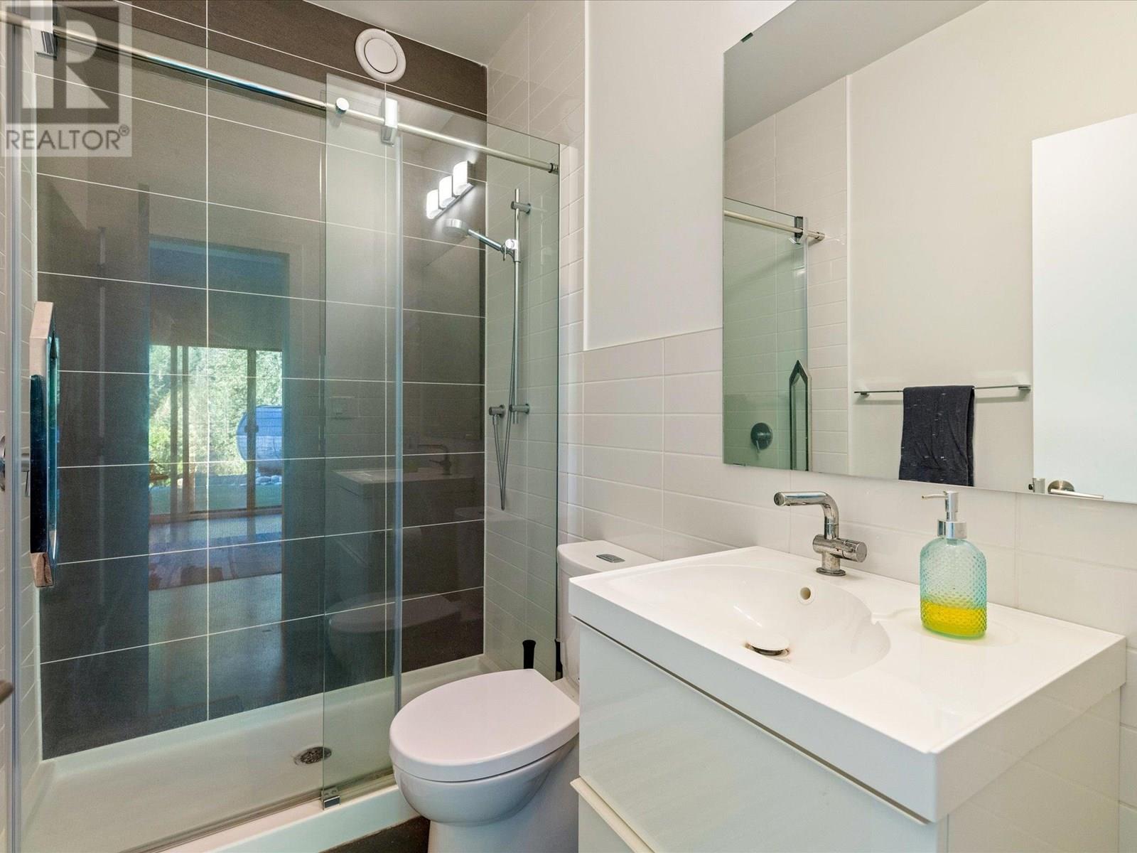 2258 Windsail Place, Squamish, British Columbia  V8B 0T6 - Photo 27 - R3015224