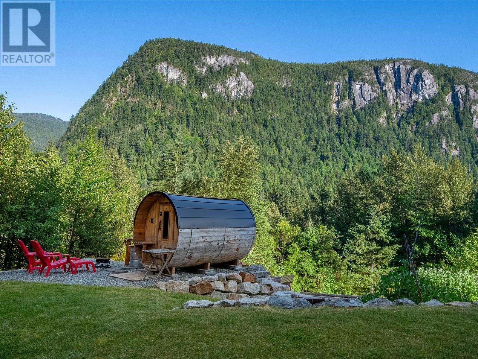 2258 Windsail Place, Squamish, British Columbia  V8B 0T6 - Photo 29 - R3015224