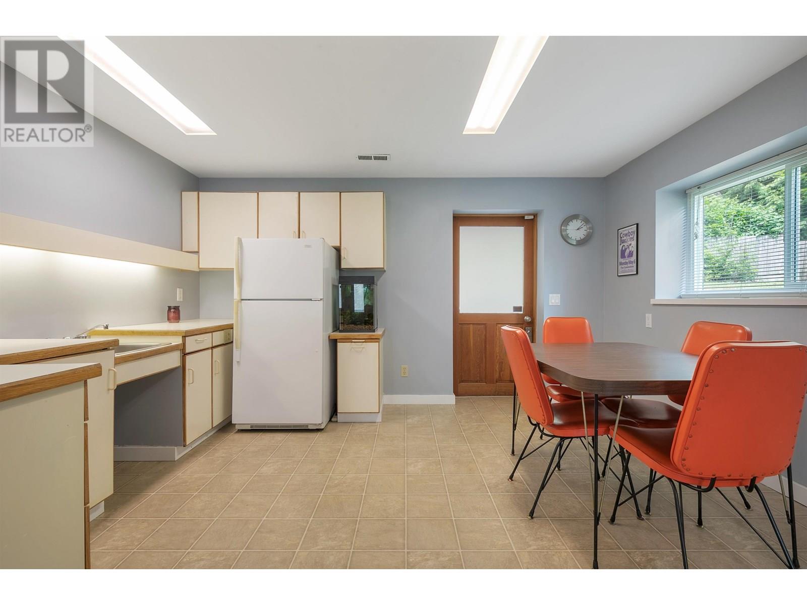 645 Mccartney Close, North Vancouver, British Columbia  V7H 2H1 - Photo 26 - R3015257