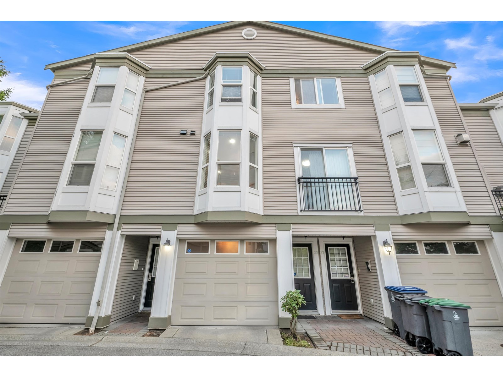 38 9559 130a Street, Surrey, British Columbia  V3V 5N9 - Photo 3 - R3014115