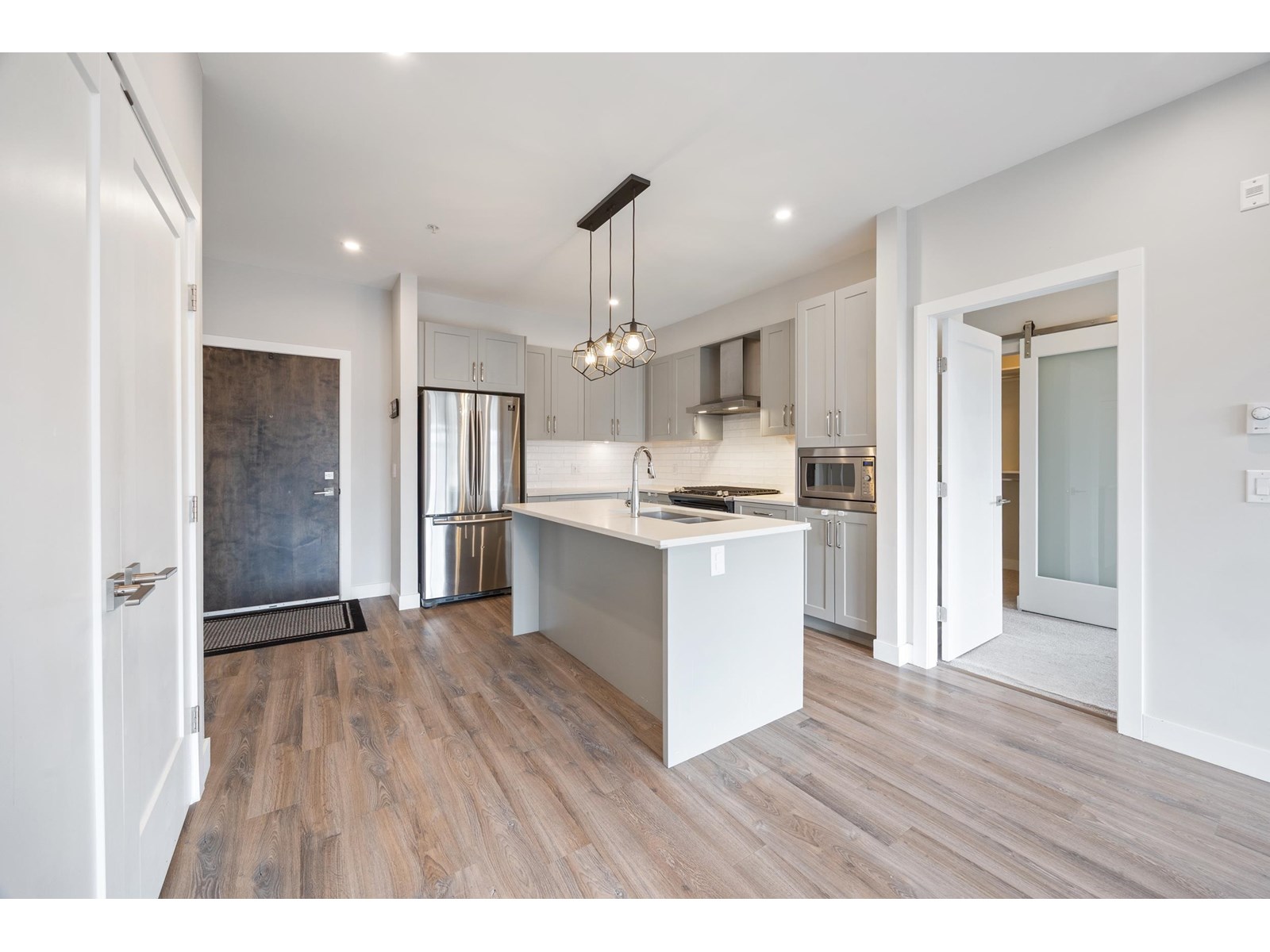412 15436 31 Avenue, Surrey, British Columbia  V3Z 1H3 - Photo 8 - R3014967