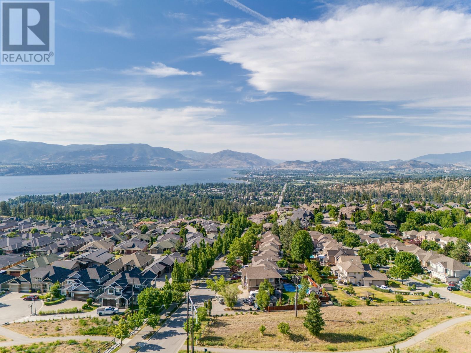 700 South Crest Drive Unit# 2, Kelowna, British Columbia  V1W 4X7 - Photo 3 - 10351545
