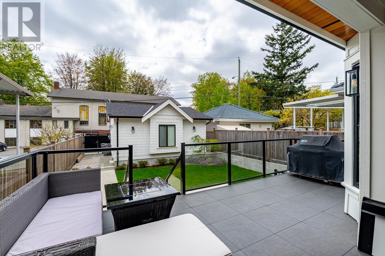 116 E 39th Avenue, Vancouver, British Columbia  V5W 1J8 - Photo 2 - R3014629