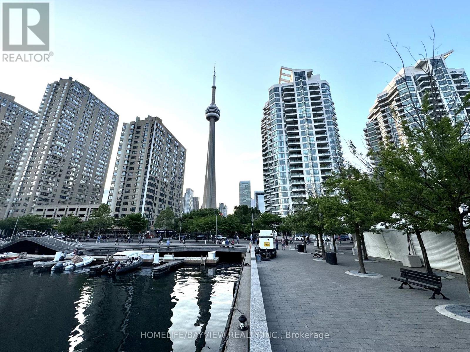 1705 - 250 Queens Quay W, Toronto (Waterfront Communities), Ontario  M5J 2N2 - Photo 16 - C12217820