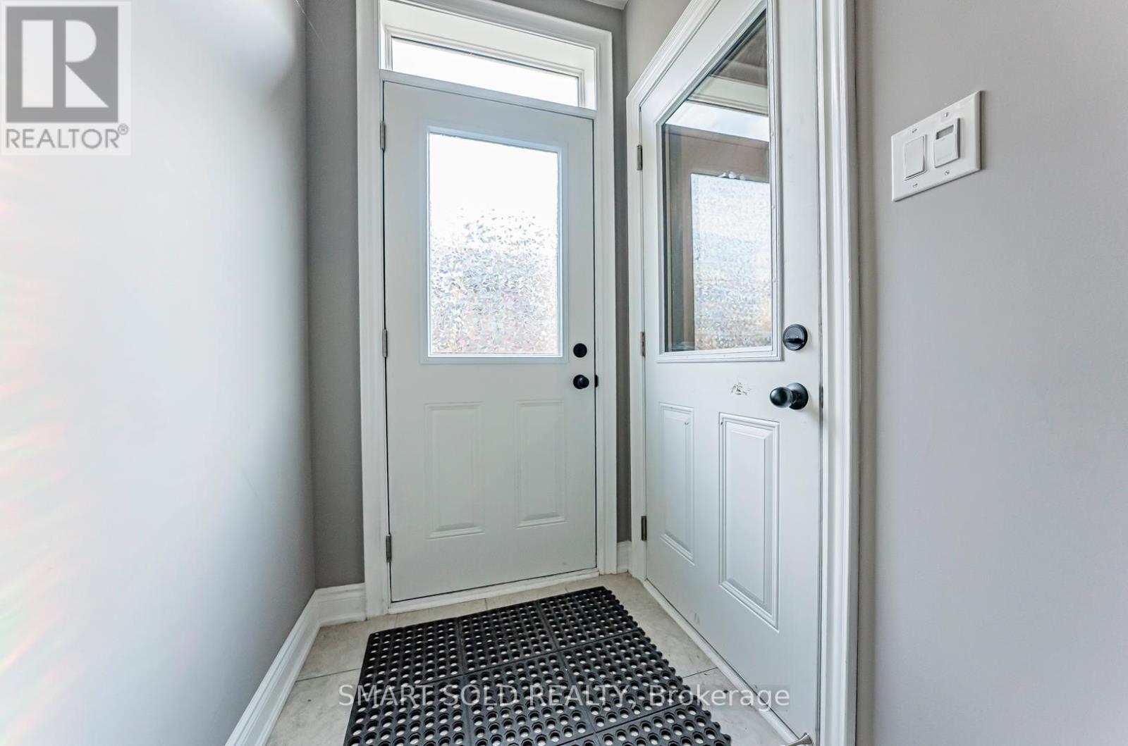 172 Steam Whistle Drive, Whitchurch-Stouffville, Ontario  L4A 4X5 - Photo 42 - N12214653