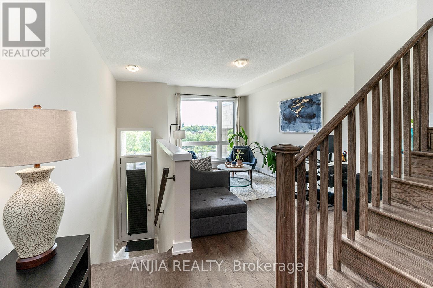 43 Mikayla Lane, Markham (Cornell), Ontario  L6B 1R1 - Photo 9 - N12218852