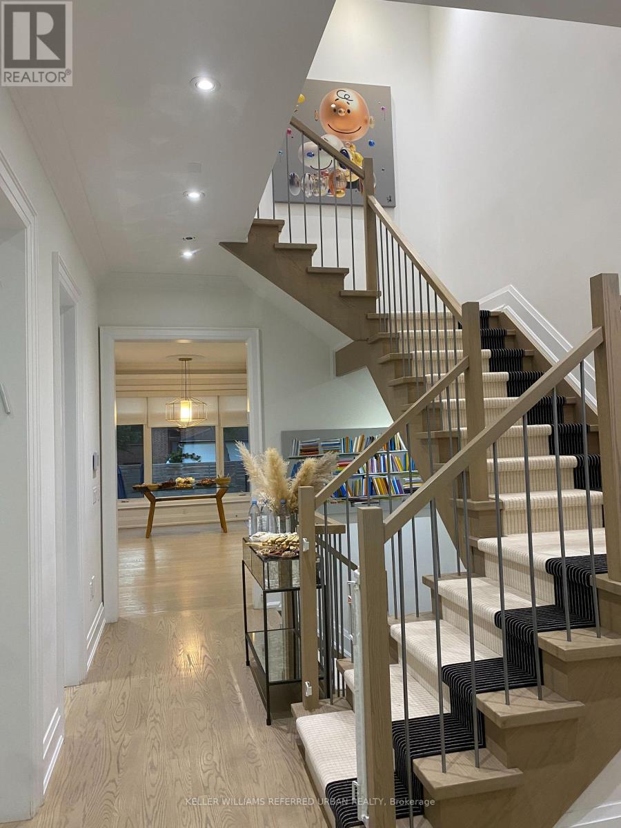 606 Glengrove Avenue, Toronto, Ontario  M6B 2H8 - Photo 7 - C12212342