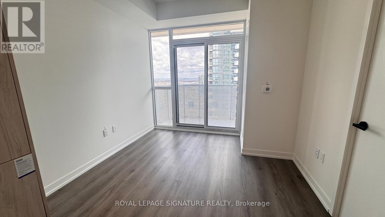 4115 - 225 Commerce Street, Vaughan, Ontario  L4K 0R1 - Photo 2 - N12210189
