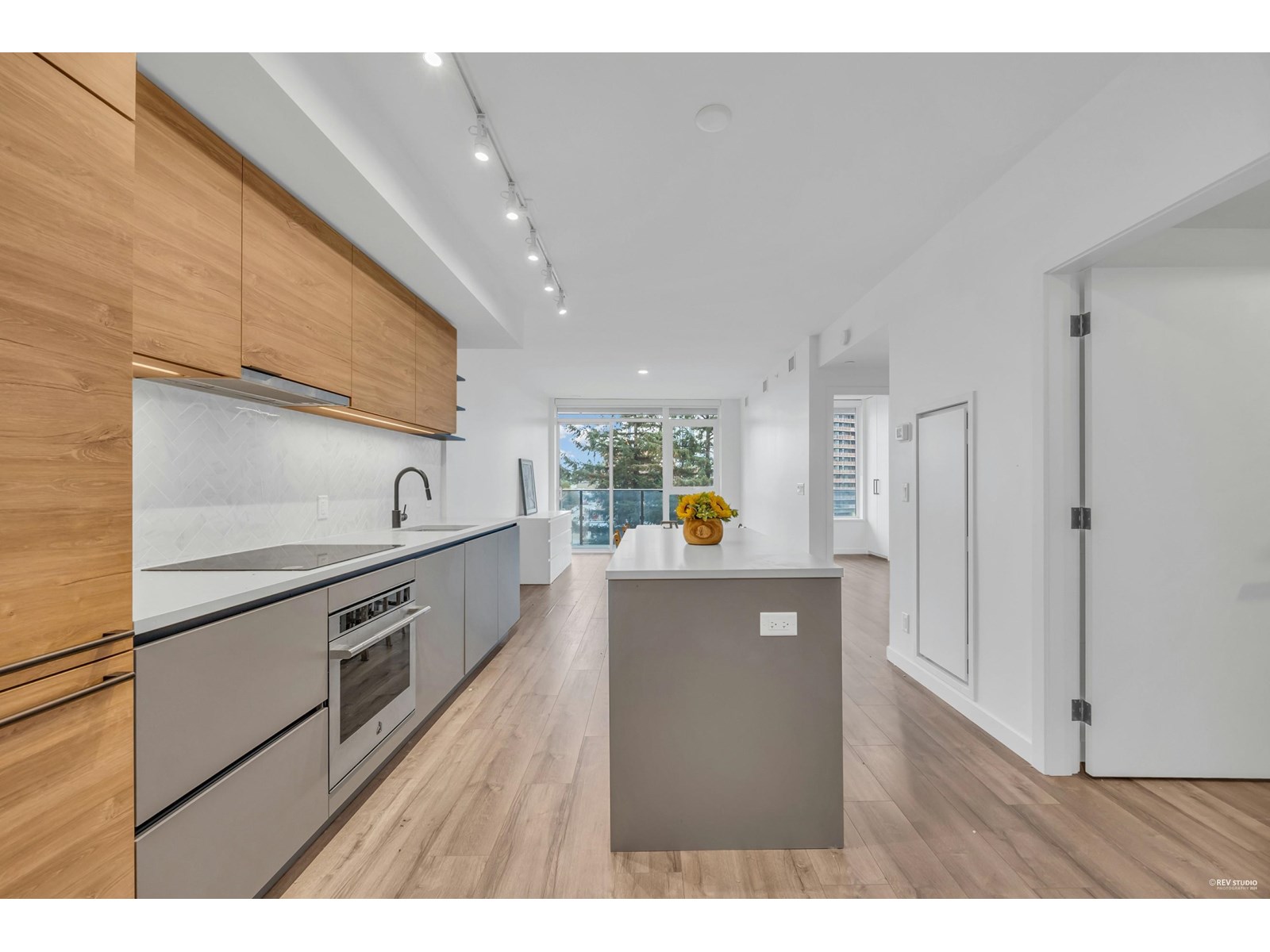907 13428 105 Avenue, Surrey, British Columbia  V3T 0S6 - Photo 4 - R3015223