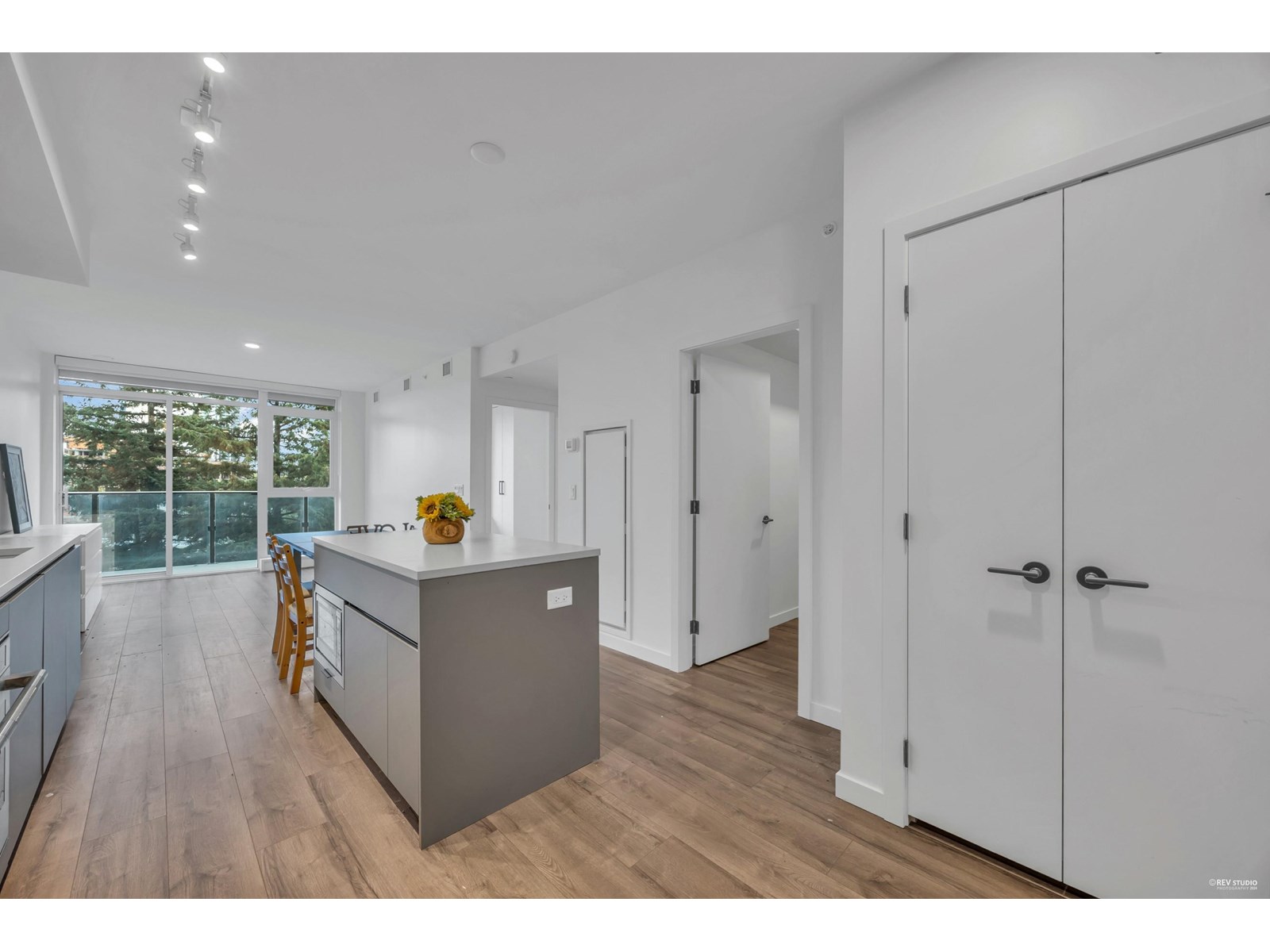 907 13428 105 Avenue, Surrey, British Columbia  V3T 0S6 - Photo 12 - R3015223