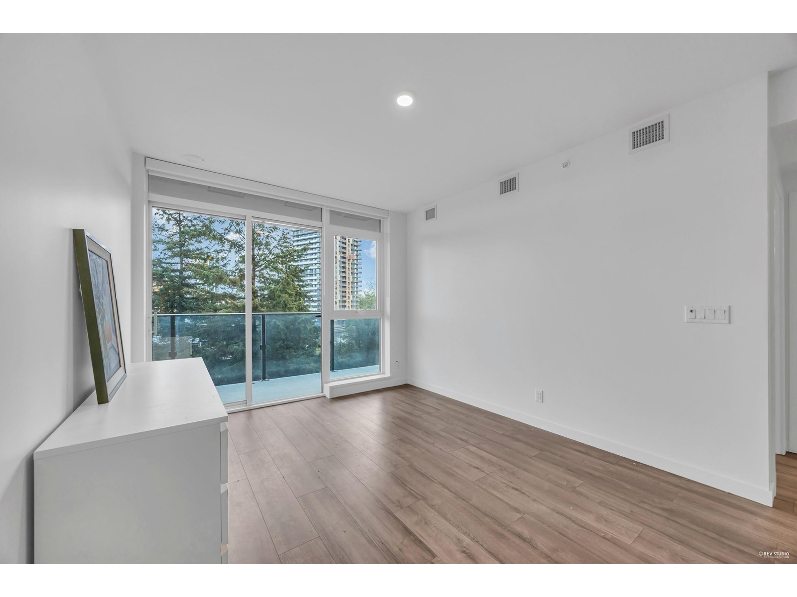 907 13428 105 Avenue, Surrey, British Columbia  V3T 0S6 - Photo 11 - R3015223