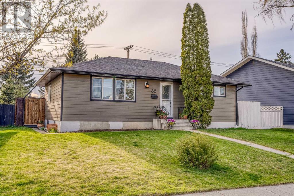 Property at 88 Glenpatrick Drive SW image 2