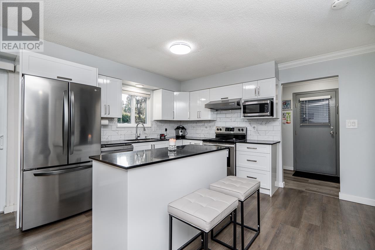 Property at 1648 ST. ALBERT AVENUE image 4