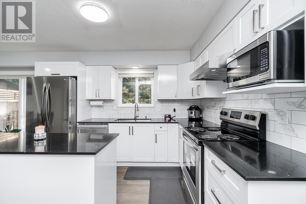 Property at 1648 ST. ALBERT AVENUE image 2