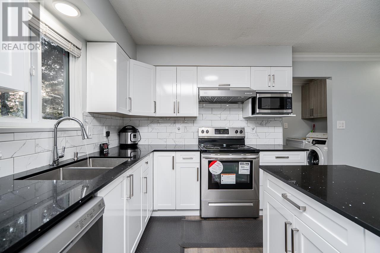 Property at 1648 ST. ALBERT AVENUE image 5