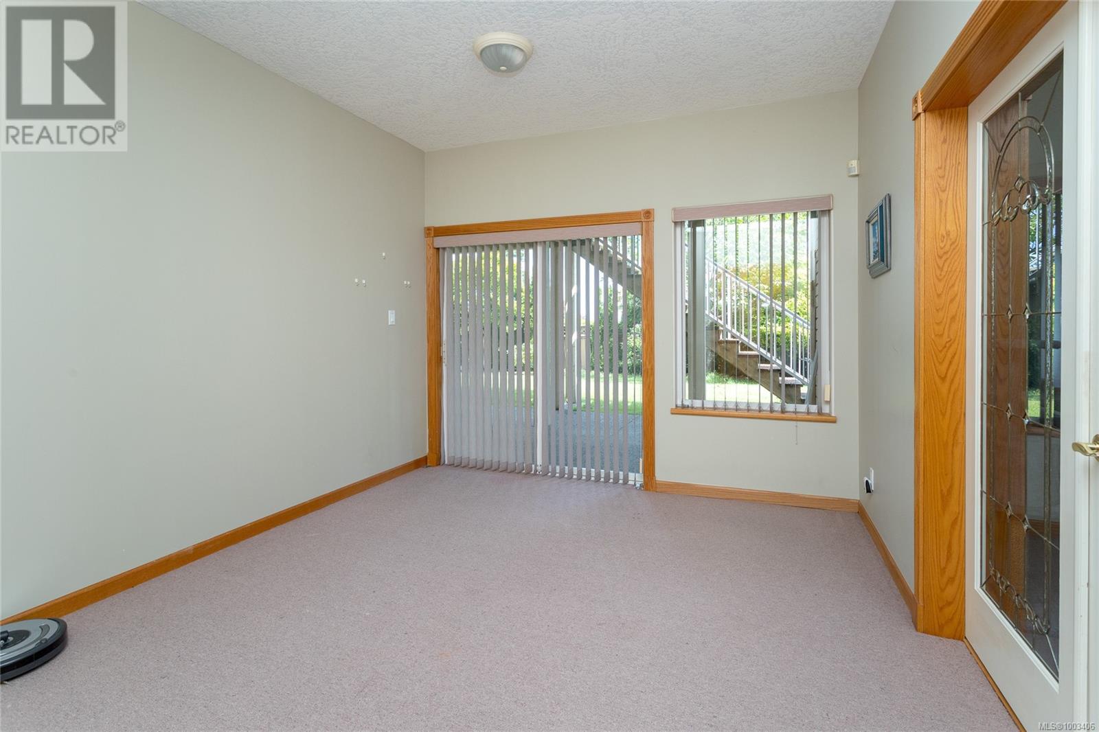 4405 Moonlight Lane, Saanich, British Columbia  V8N 6K7 - Photo 20 - 1003406
