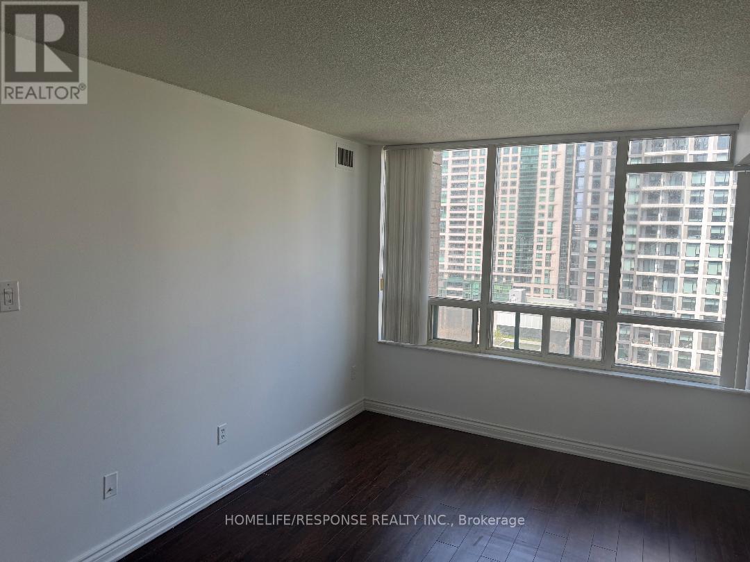 1102 - 285 Enfield Place, Mississauga, Ontario  L5B 3Y6 - Photo 10 - W12145794