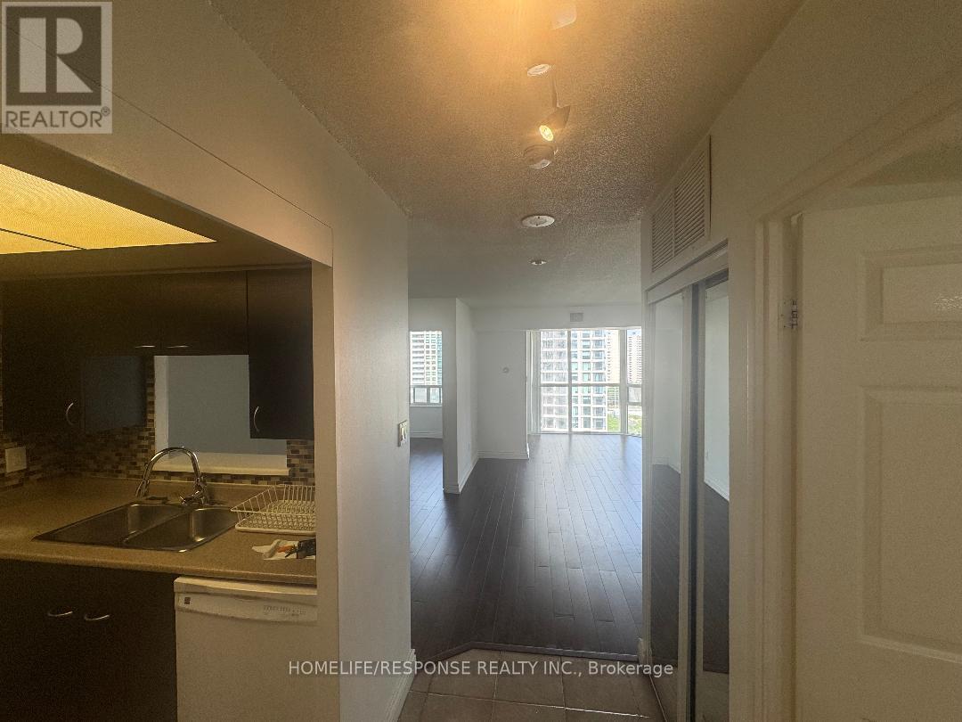 1102 - 285 Enfield Place, Mississauga, Ontario  L5B 3Y6 - Photo 23 - W12145794