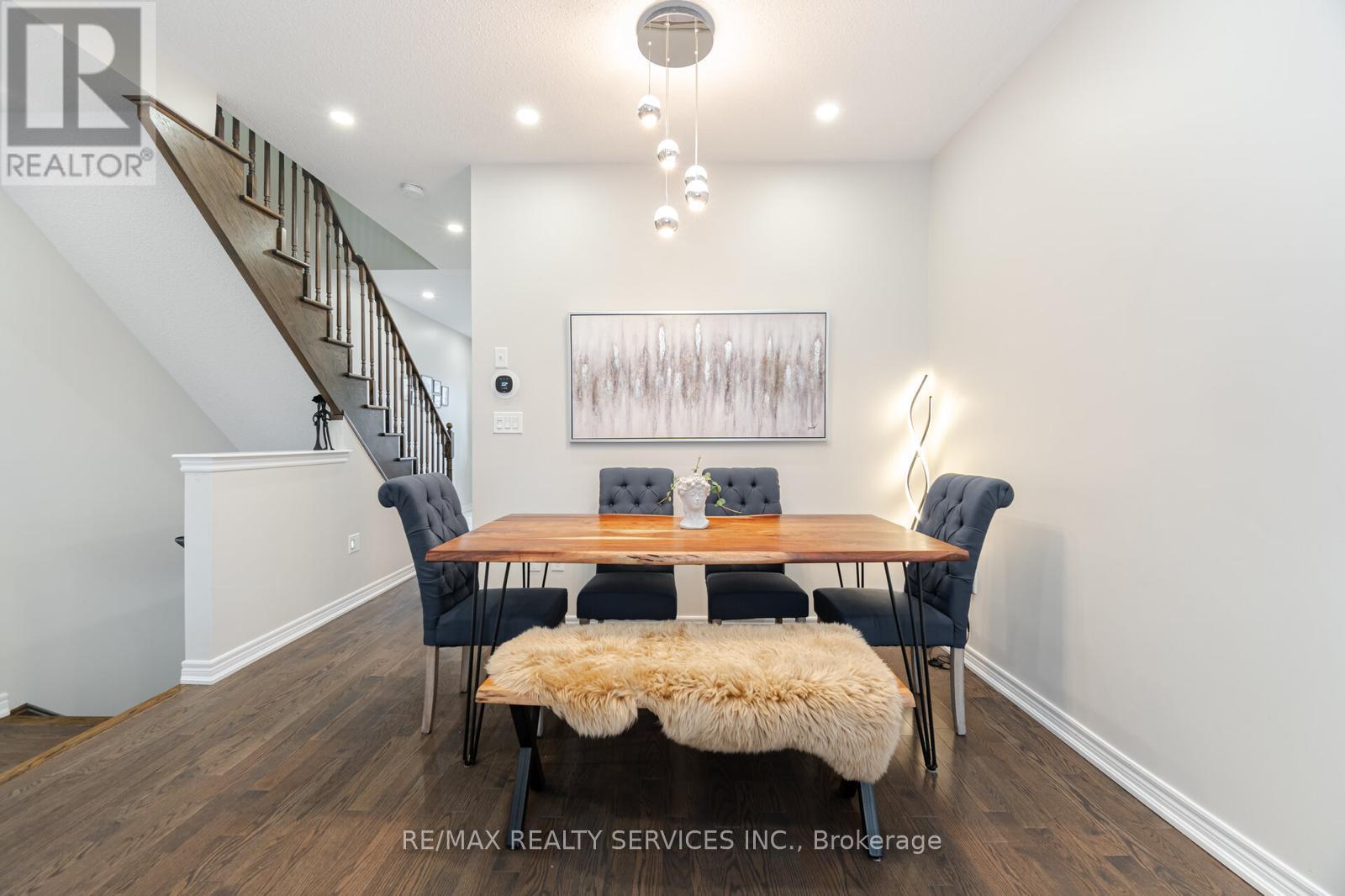 1410 Granrock Crescent, Mississauga, Ontario  L5V 0E1 - Photo 12 - W12218586