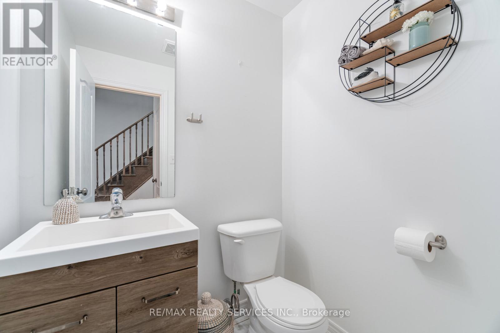 1410 Granrock Crescent, Mississauga, Ontario  L5V 0E1 - Photo 24 - W12218586