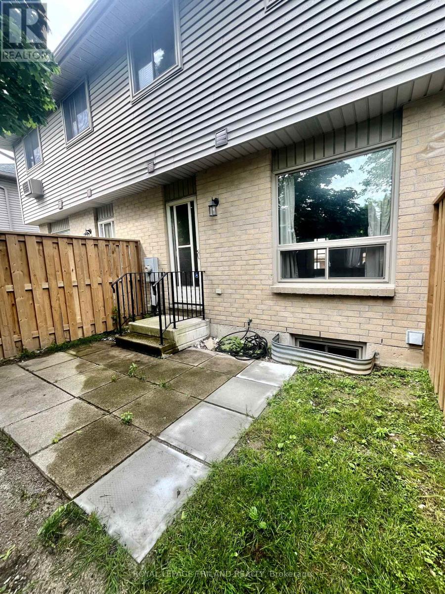 28 - 1290 Bentley Drive, London East (East D), Ontario  N5V 4M3 - Photo 14 - X12219534