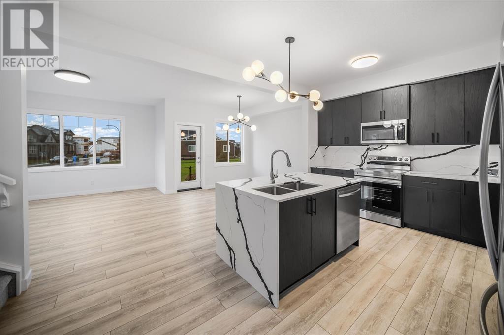 Property at 252 Belmont Park SW image 3