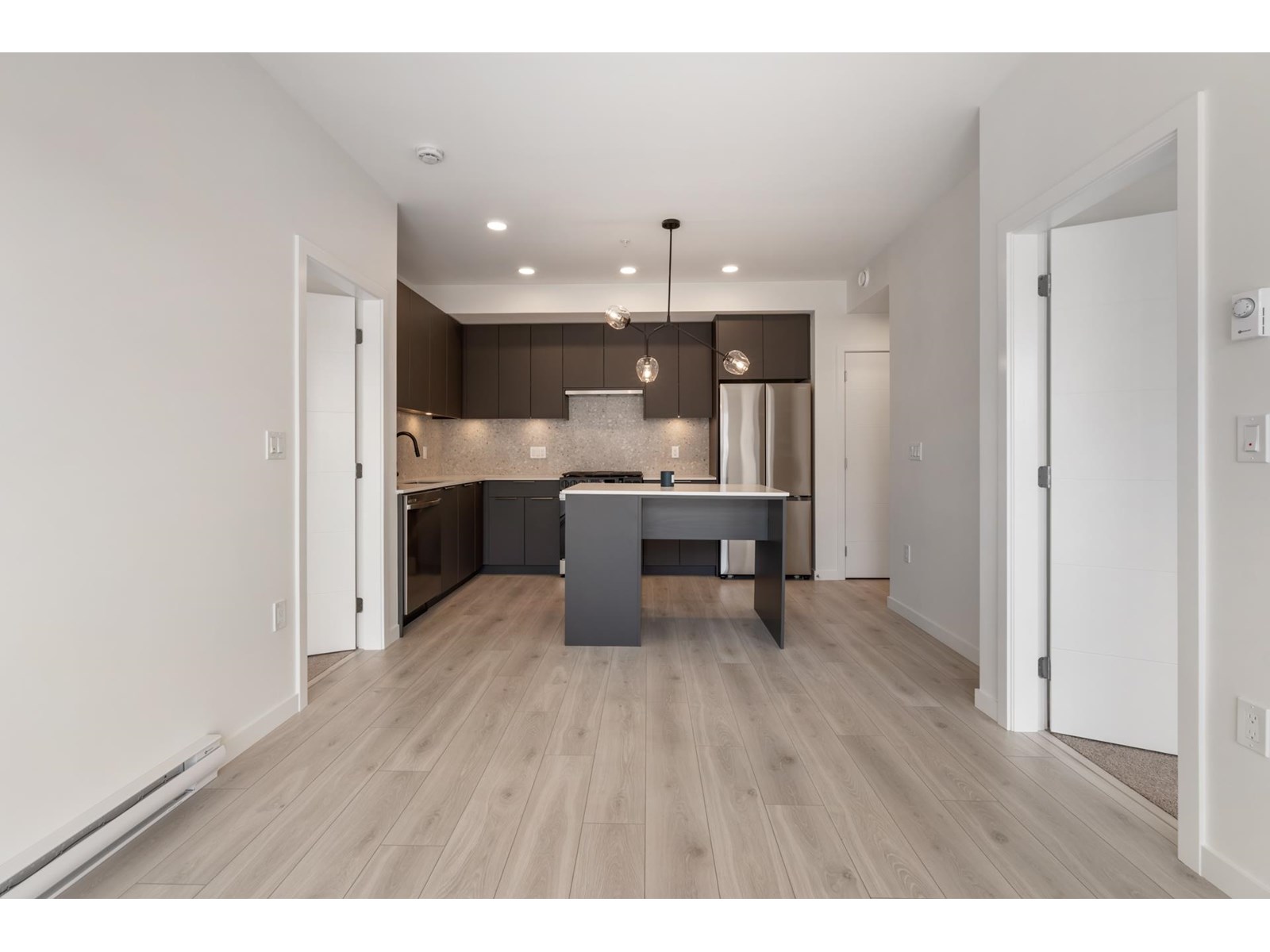 521 7936 206 Street, Langley, British Columbia  V2Y 3X8 - Photo 11 - R3014541