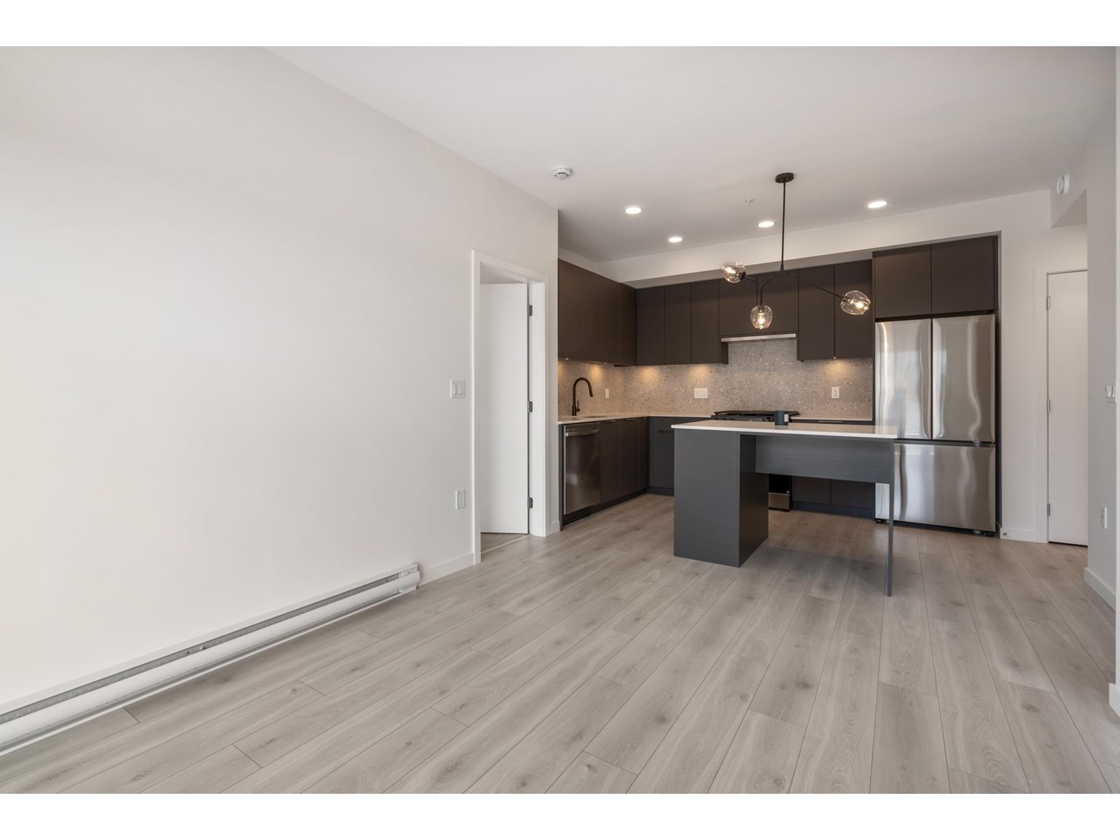 521 7936 206 Street, Langley, British Columbia  V2Y 3X8 - Photo 10 - R3014541