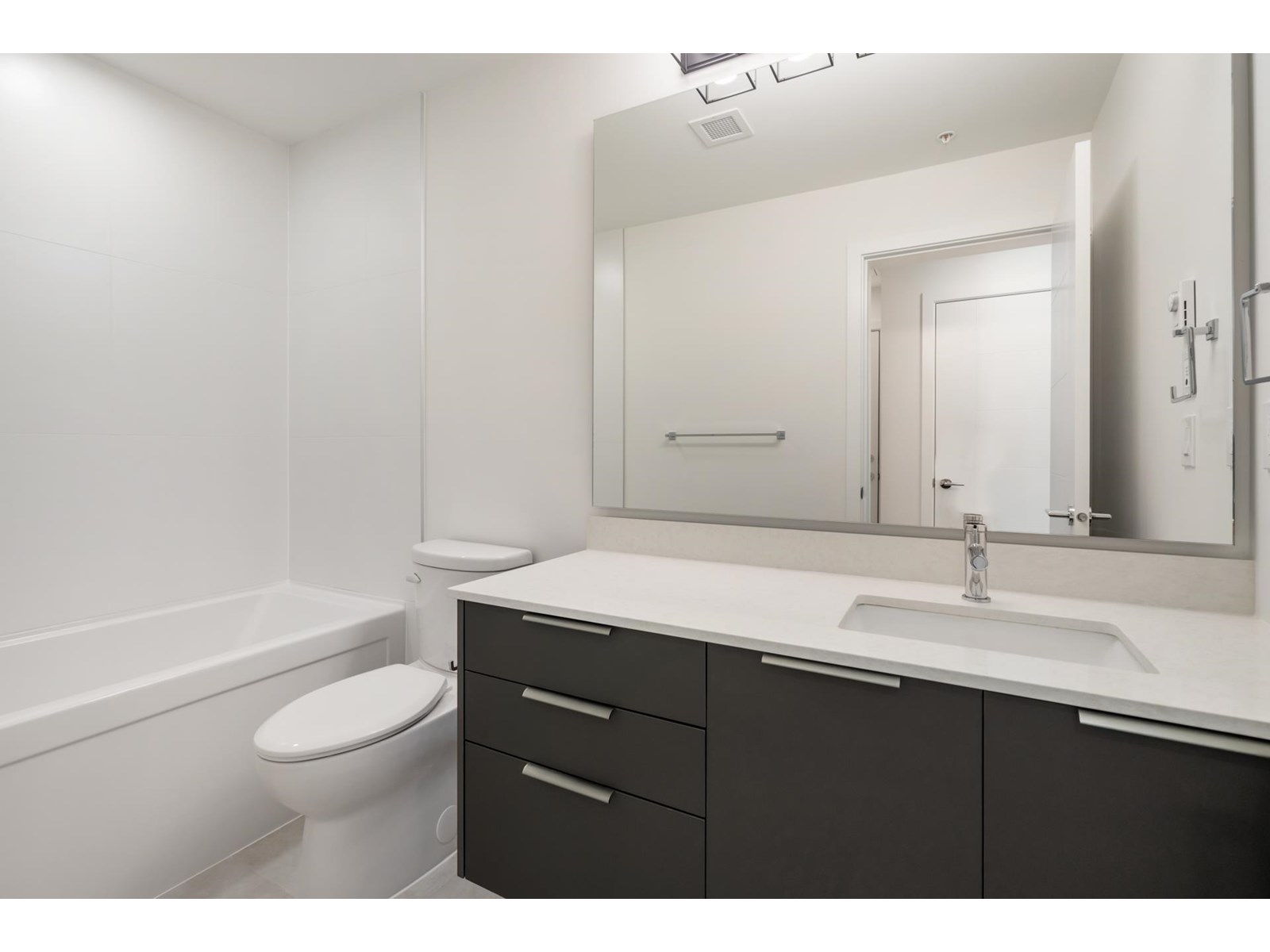 521 7936 206 Street, Langley, British Columbia  V2Y 3X8 - Photo 26 - R3014541