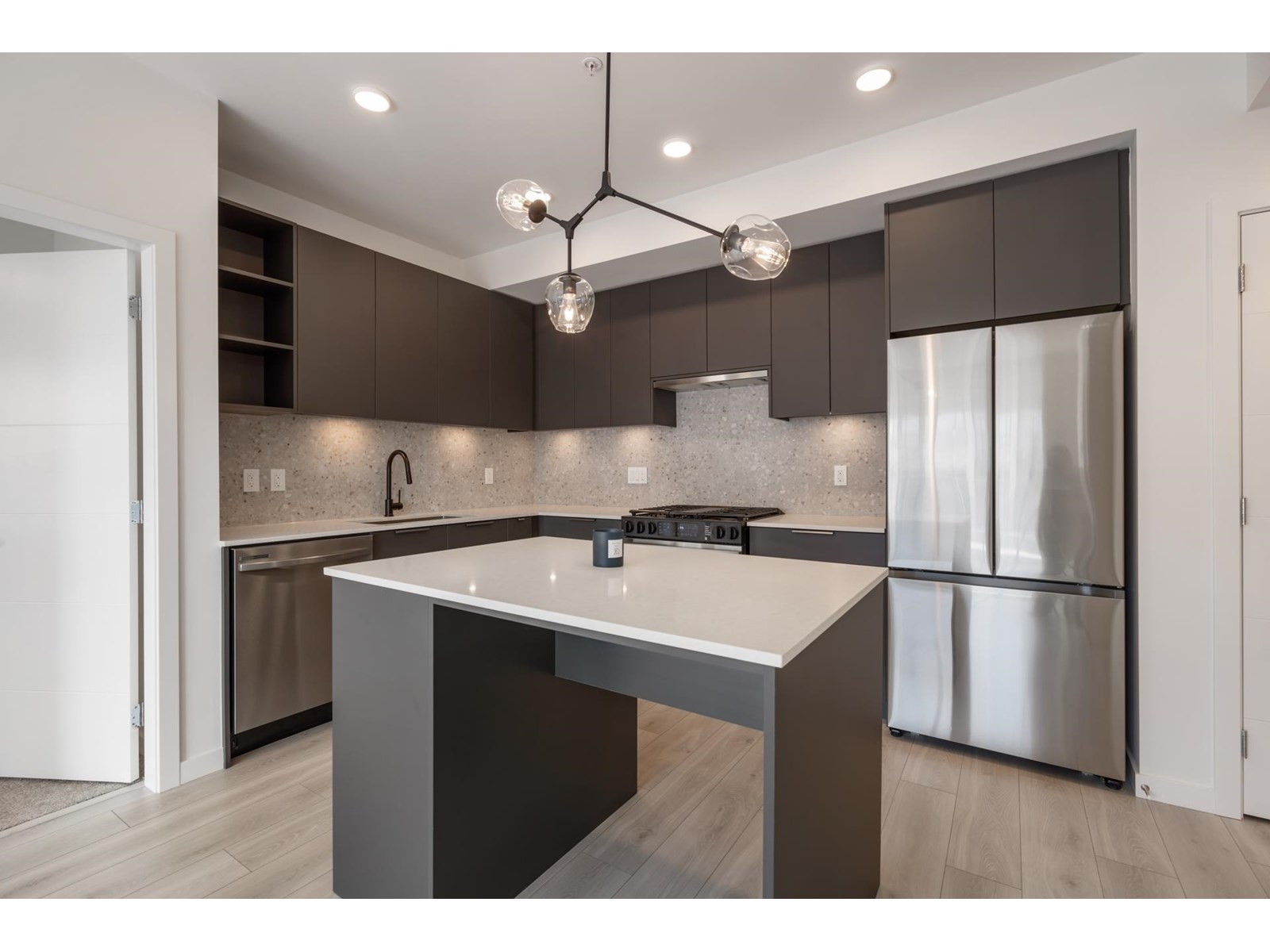 521 7936 206 Street, Langley, British Columbia  V2Y 3X8 - Photo 13 - R3014541