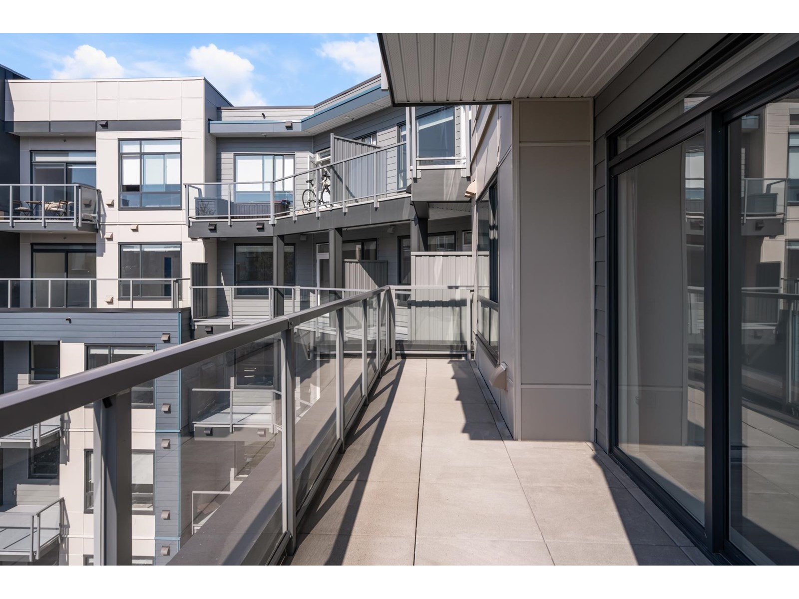 521 7936 206 Street, Langley, British Columbia  V2Y 3X8 - Photo 33 - R3014541