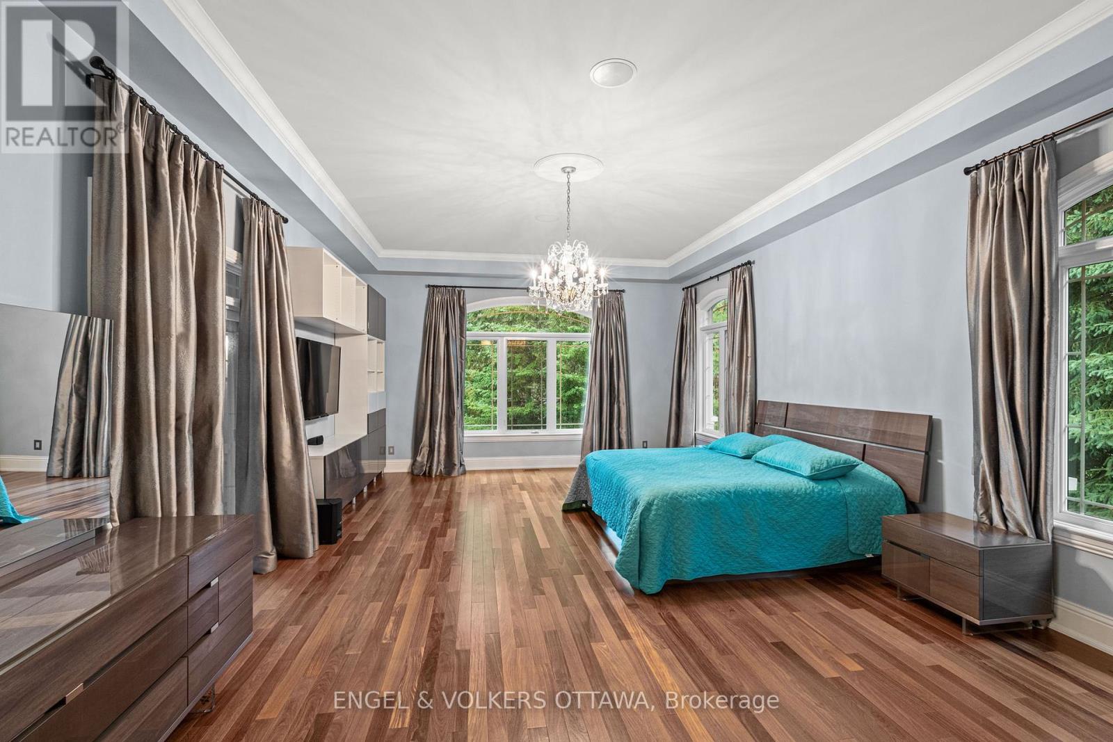 5800 Queenscourt Crescent, Ottawa, Ontario  K4M 1K3 - Photo 17 - X12219469