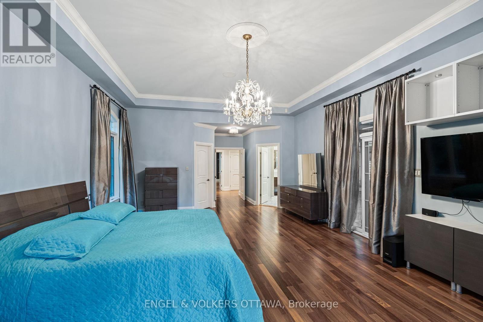 5800 Queenscourt Crescent, Ottawa, Ontario  K4M 1K3 - Photo 19 - X12219469