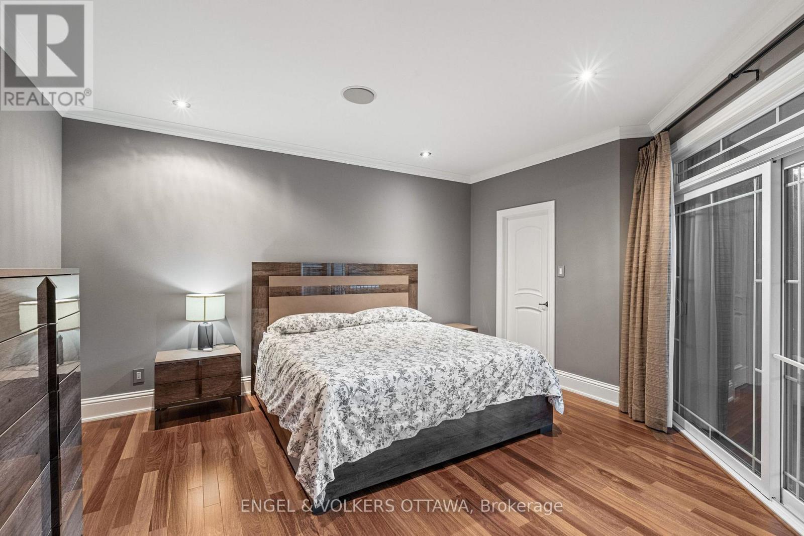 5800 Queenscourt Crescent, Ottawa, Ontario  K4M 1K3 - Photo 26 - X12219469