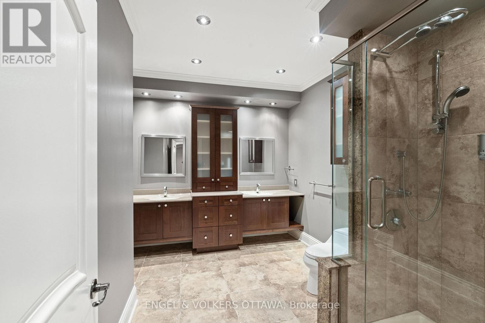 5800 Queenscourt Crescent, Ottawa, Ontario  K4M 1K3 - Photo 29 - X12219469