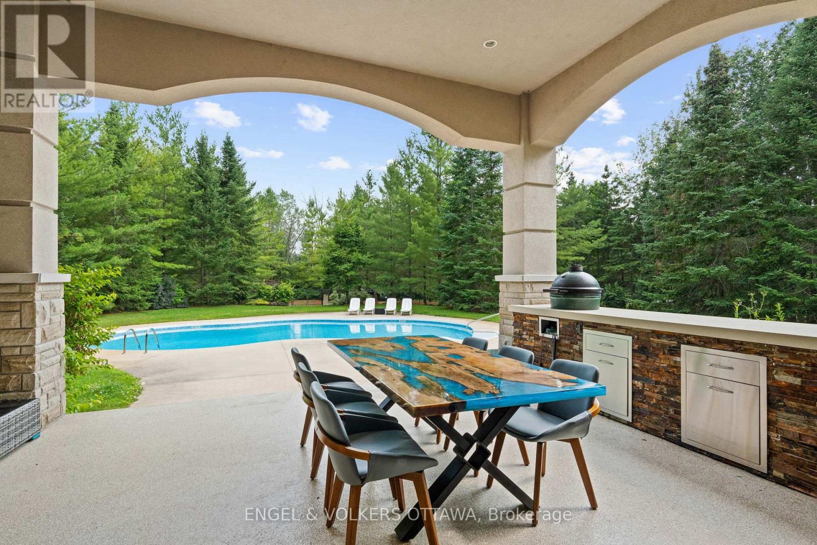 5800 Queenscourt Crescent, Ottawa, Ontario  K4M 1K3 - Photo 35 - X12219469