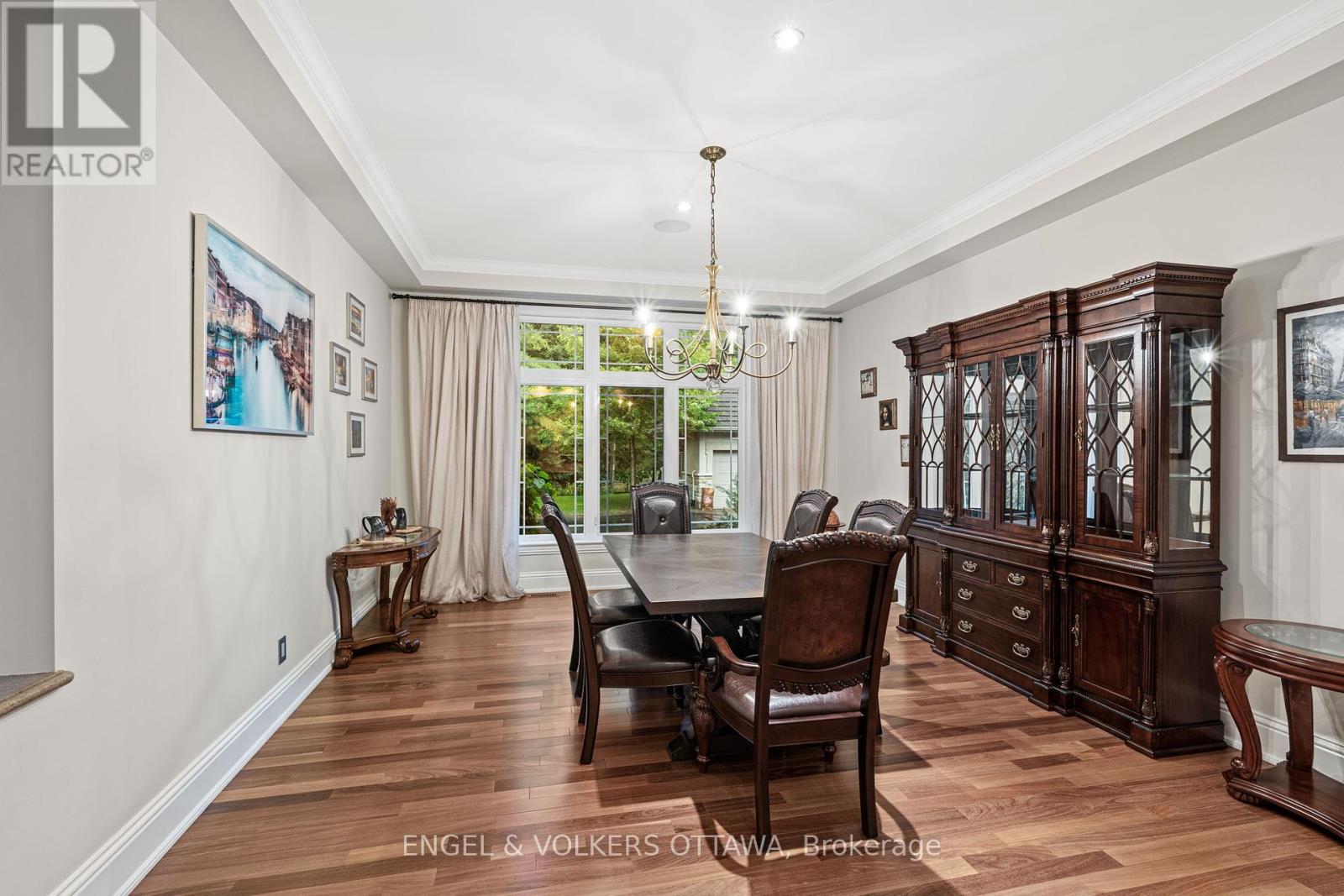 5800 Queenscourt Crescent, Ottawa, Ontario  K4M 1K3 - Photo 8 - X12219469