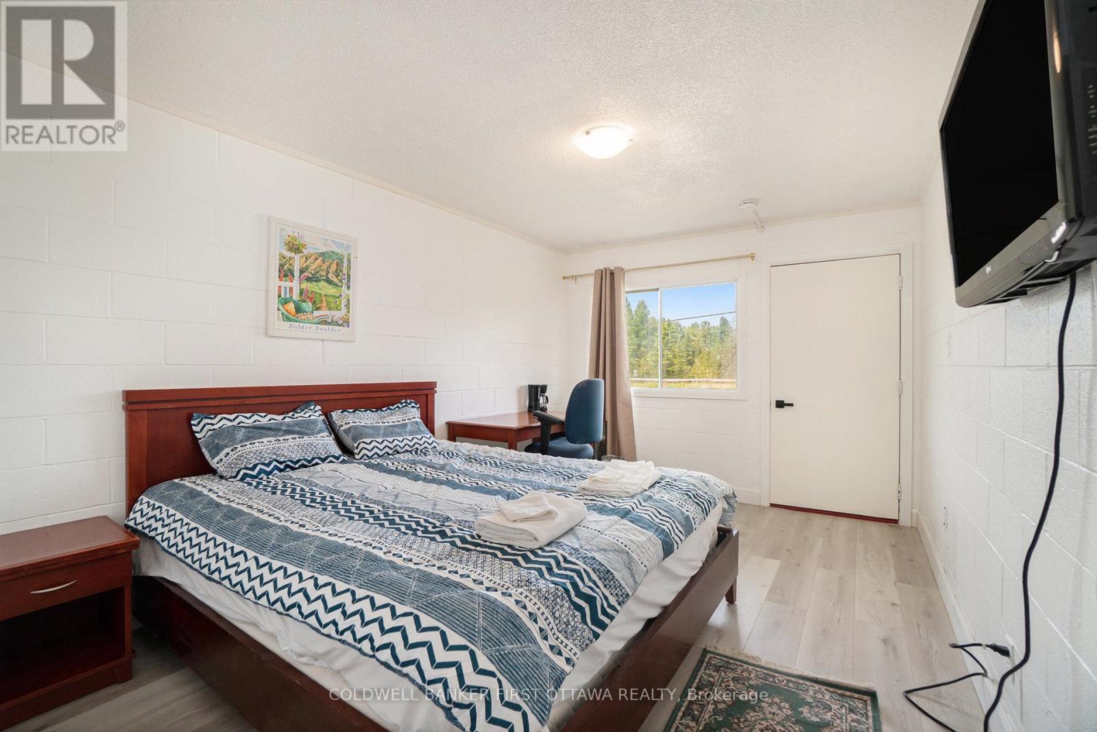 9628 Hwy 509, North Frontenac (Frontenac North), Ontario  K0H 2J0 - Photo 8 - X12219606