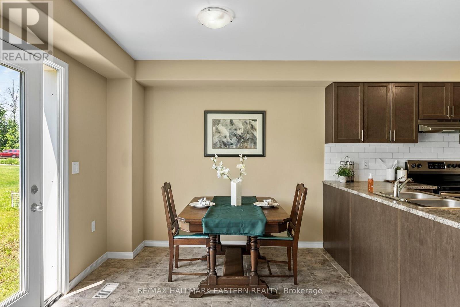 1649 Hetherington Drive, Peterborough North, Ontario  K9L 0G6 - Photo 10 - X12217297