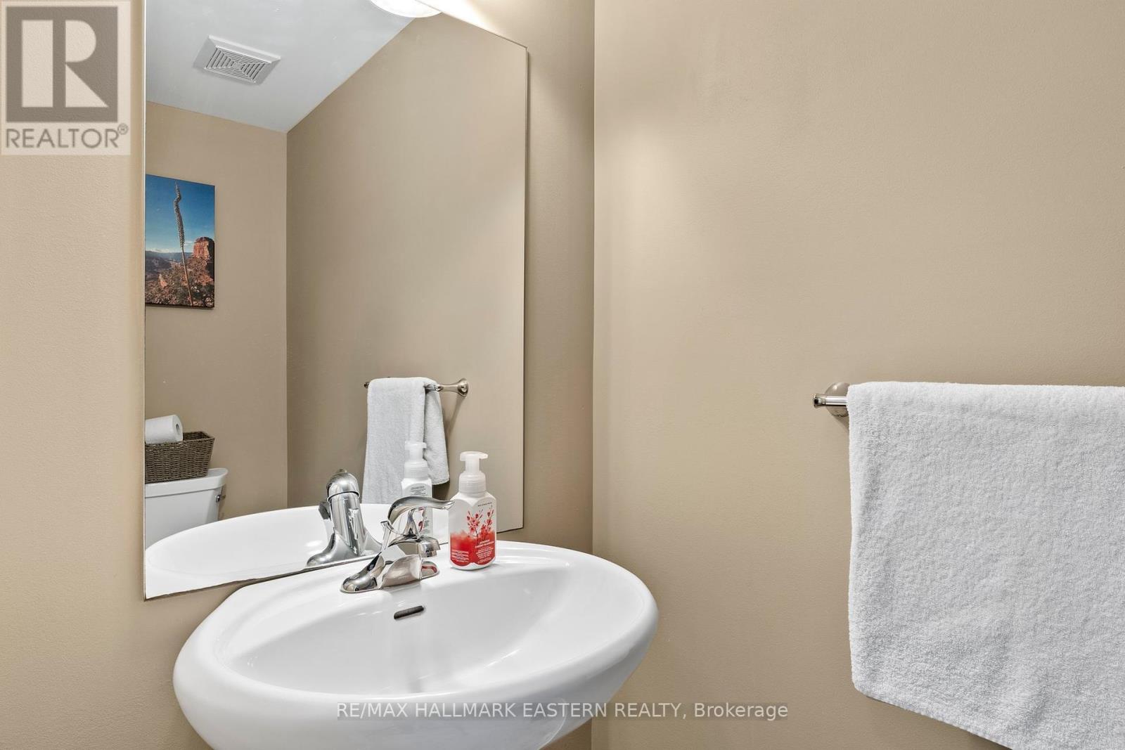 1649 Hetherington Drive, Peterborough North, Ontario  K9L 0G6 - Photo 15 - X12217297
