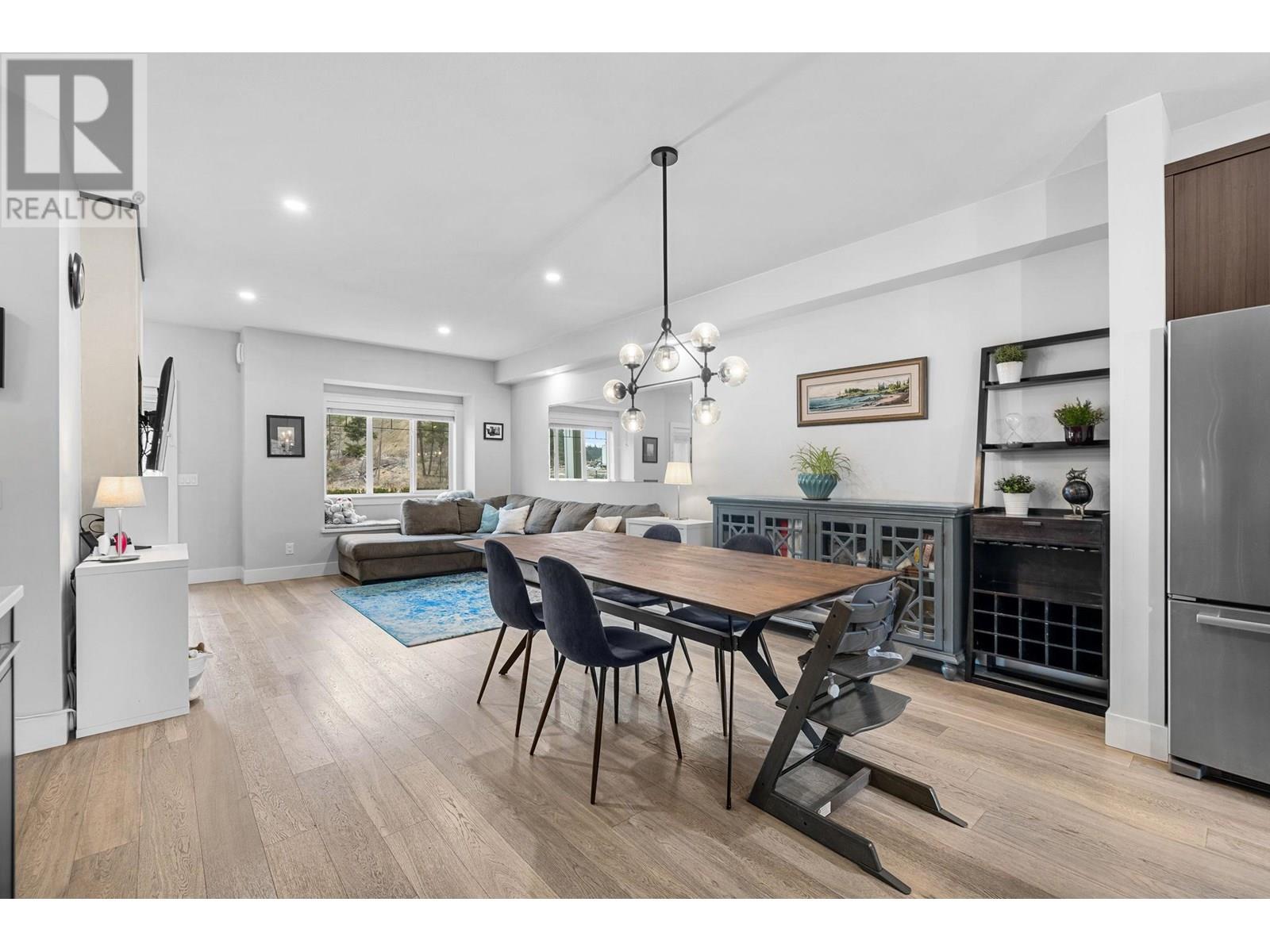 Property at 1450 Union Road Unit# 9 image 4