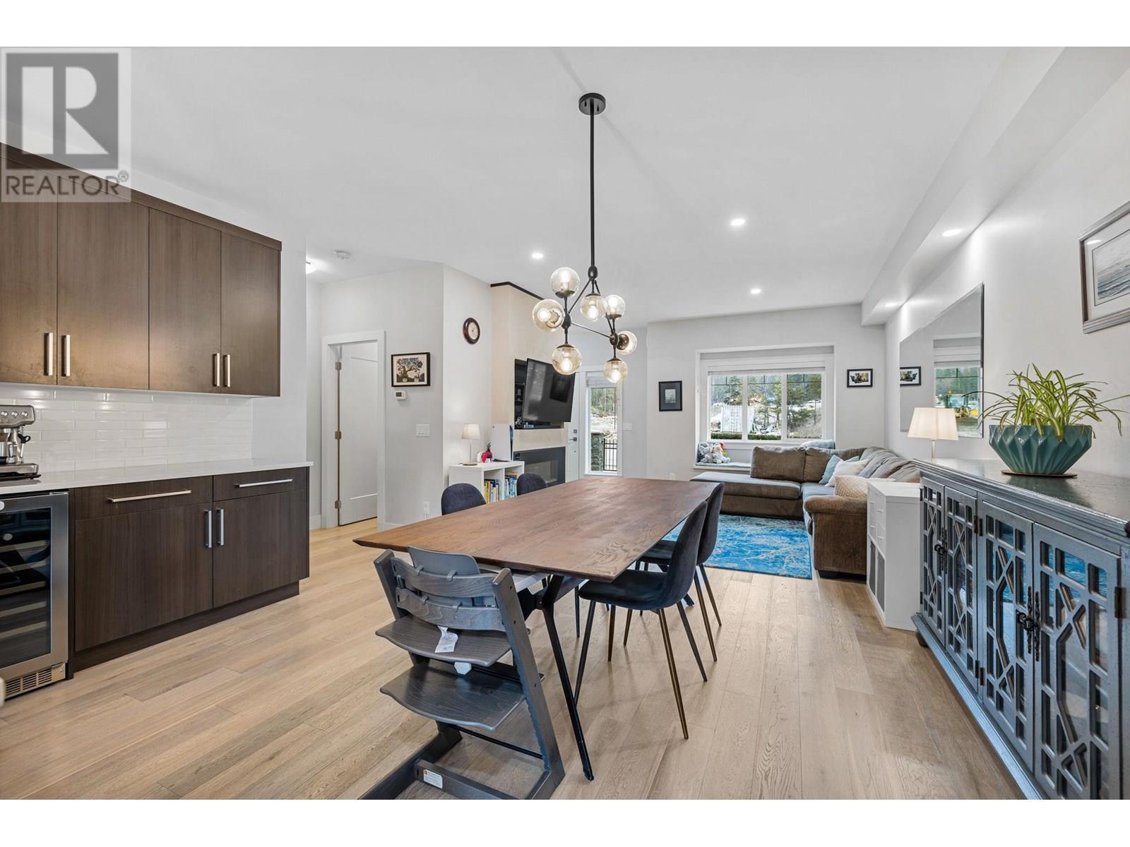 Property at 1450 Union Road Unit# 9 image 5