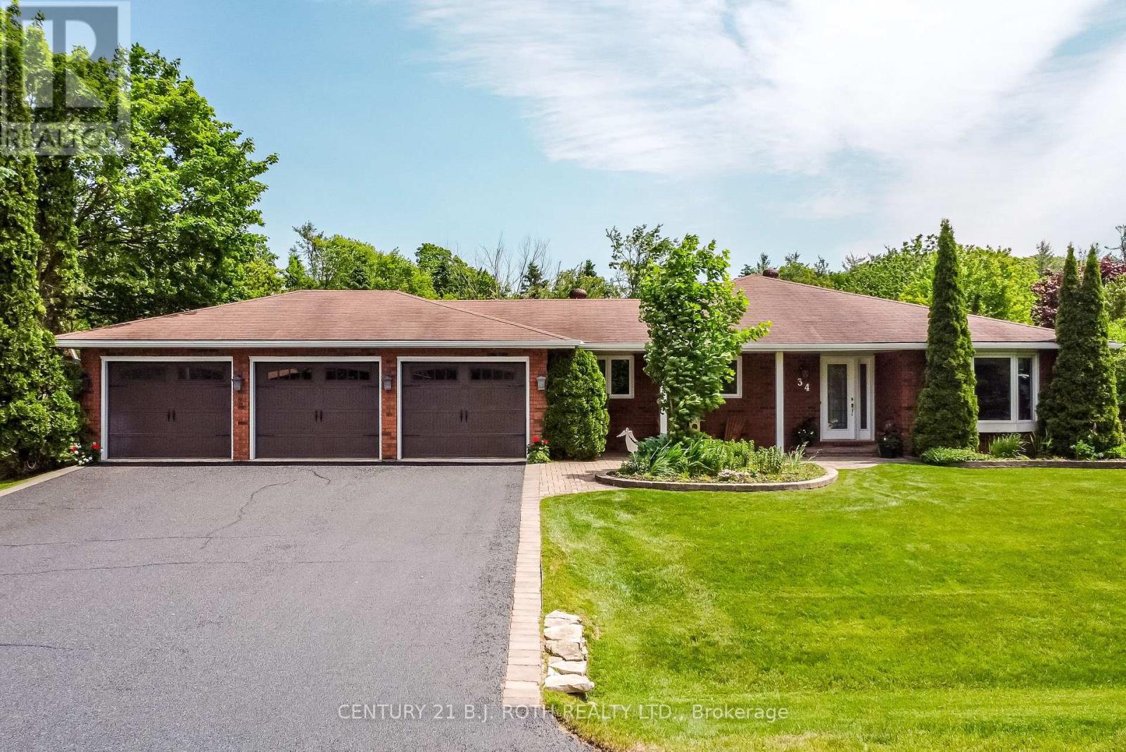 34 CAIRNS BOULEVARD, Springwater, Ontario