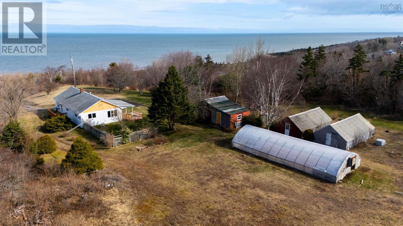 Property at 3712 Shore Road W image 2