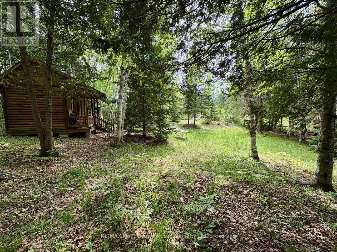 490 North Meadowcove Road, Whitestone, Ontario  P0A 1G0 - Photo 9 - X12219550