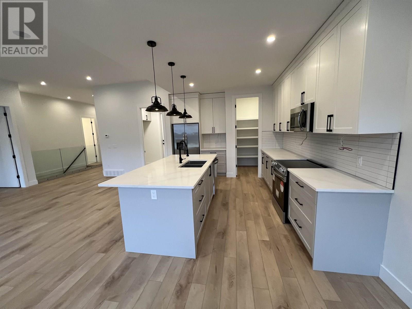 10611 111 Street, Fort St. John, British Columbia  V1J 0L6 - Photo 8 - R3014883