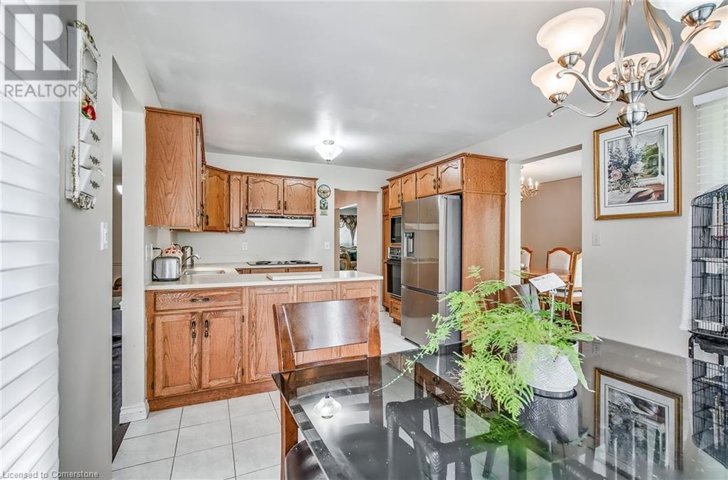 15 Cynthia Court, Fonthill, Ontario  L0S 1E1 - Photo 8 - 40739922