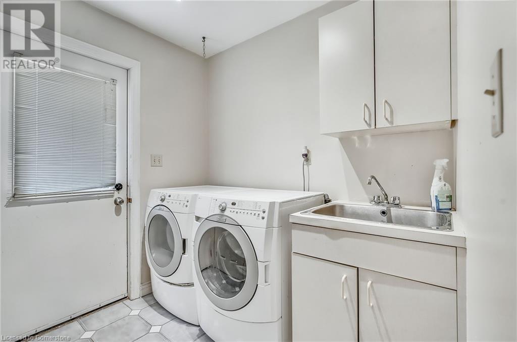 15 Cynthia Court, Fonthill, Ontario  L0S 1E1 - Photo 18 - 40739922