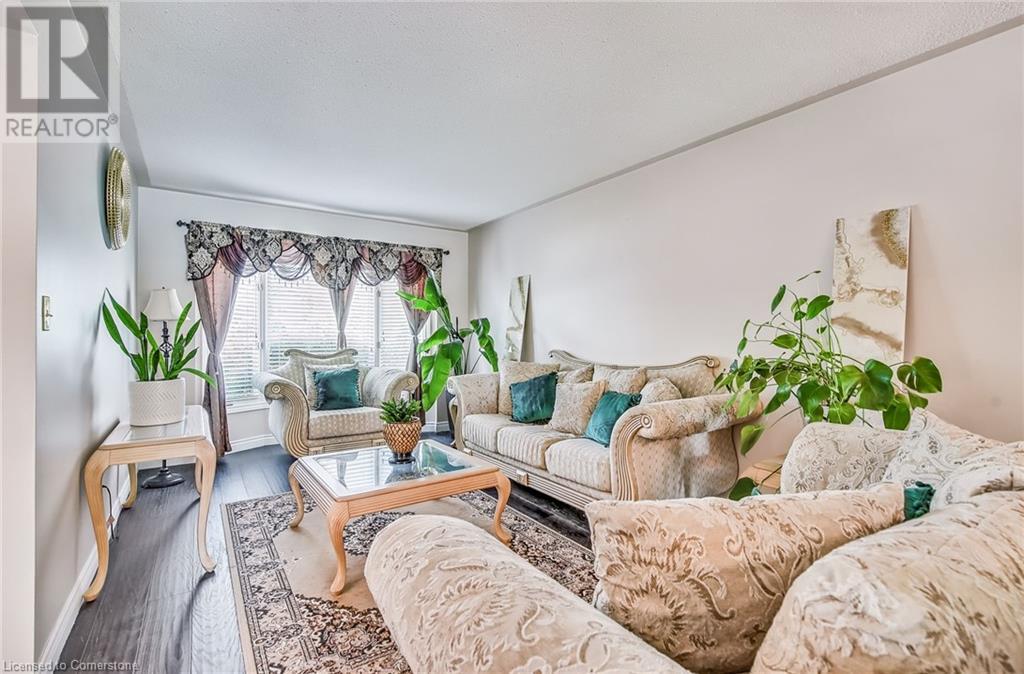 15 Cynthia Court, Fonthill, Ontario  L0S 1E1 - Photo 5 - 40739922