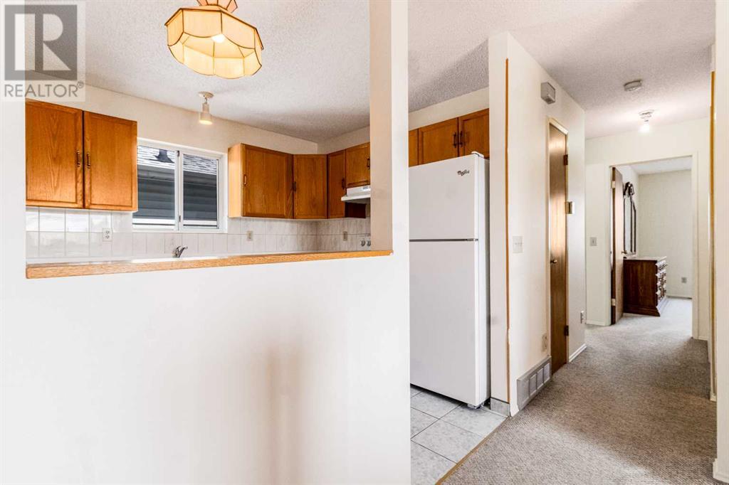 45 Erin Grove Place Se, Calgary, Alberta  T2B 3A6 - Photo 10 - A2229064